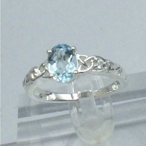 Sz 8 Genuine Sky Blue Topaz Ring